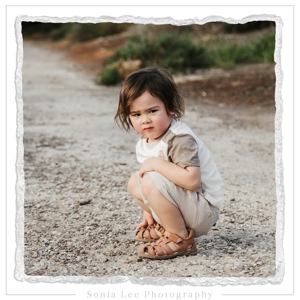 That intense little stare. 😄
.
.
.
.
.
#sonialeephotography #newbornphotography #newbornphoto #newbornphotographer #newbornphotosession  #adelaidenewbornphotos  #photographyadelaide