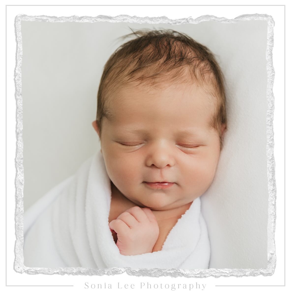 Meet sweet, 2 week old, baby Coen. I photographed his older brother a few years ago so I was delighted when his mummy contacted me to photograph the newest edition to their family. 
It’s always such an honour when families ask me back to document their precious memories. 🥰
.
.
.
.
.
.
#sonialeephotography #newbornphotography  #adelaidenewbornphotos  #westernsuburbsphotographer